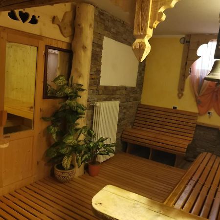 Garni Defrancesco Hotel Campitello di Fassa Exterior foto