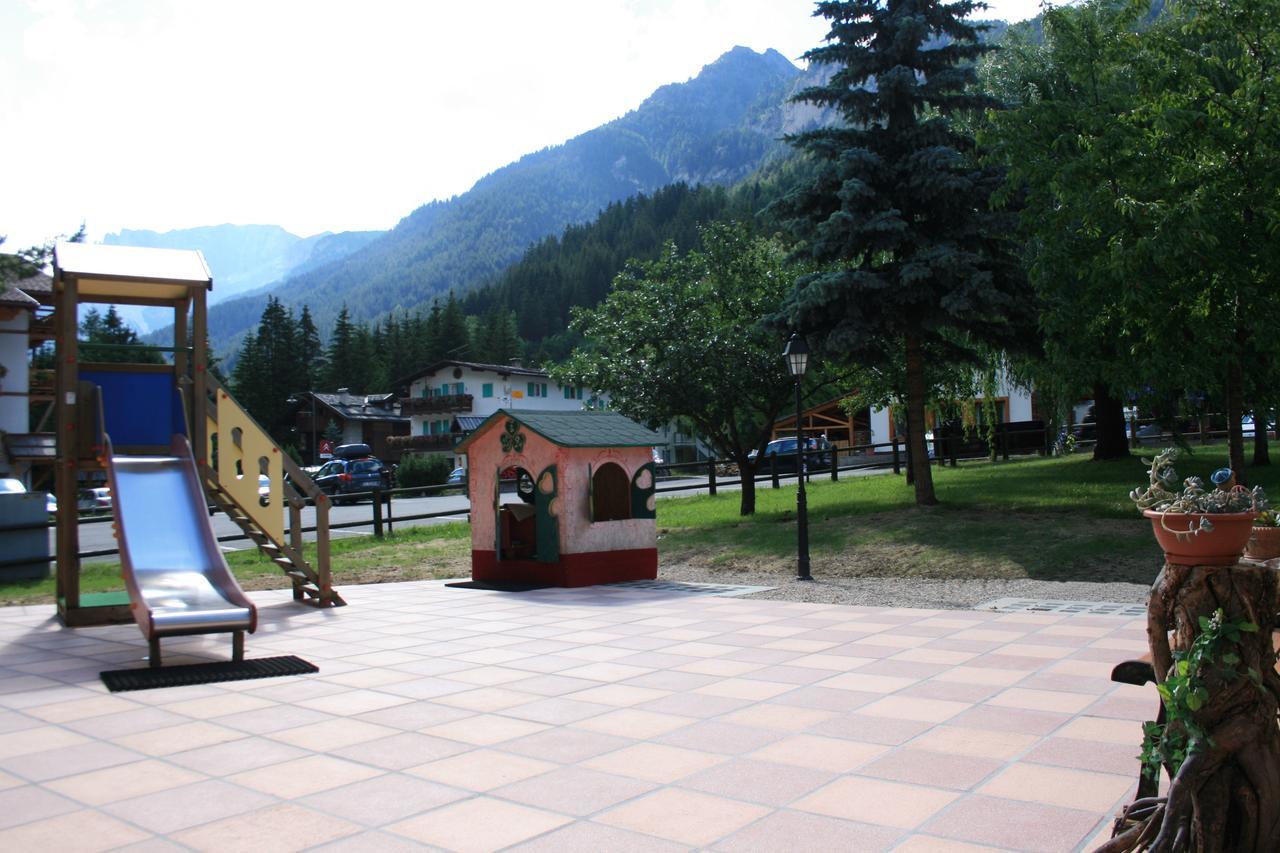 Garni Defrancesco Hotel Campitello di Fassa Exterior foto