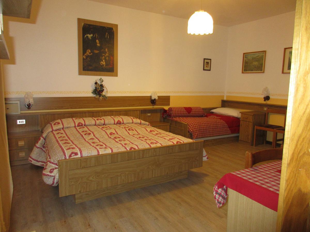 Garni Defrancesco Hotel Campitello di Fassa Exterior foto